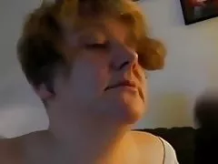 Жетілген табиғи үлкен сиськи сорады және глотает